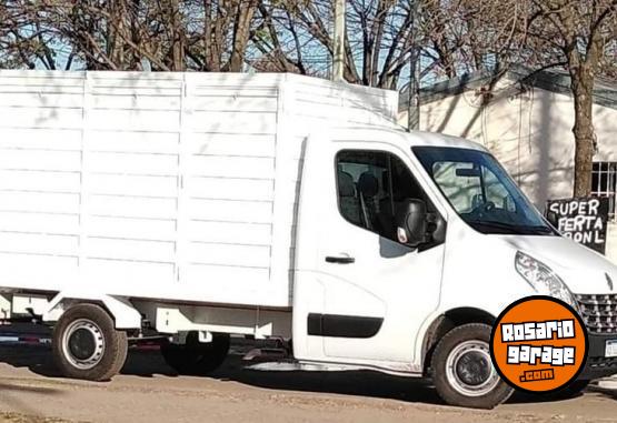 Utilitarios - Renault Master 2018 Diesel 240000Km - En Venta