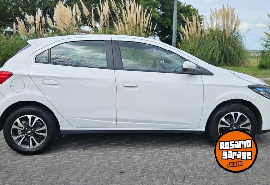 Autos - Chevrolet ONIX LTZ  Corsa  Punto 2014 Nafta 155000Km - En Venta