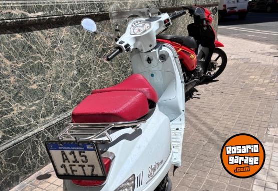 Motos - Motomel Strato euro 150 cc 2022 Nafta 6200Km - En Venta