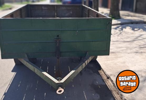 Accesorios para Autos - Vendo acoplado 1 eje, 4 ruedas - En Venta