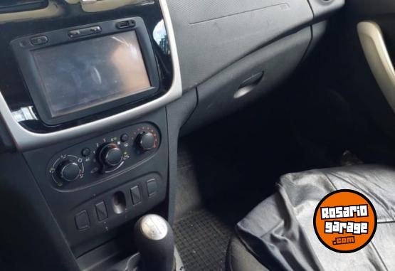 Autos - Renault Sandero 2015 Nafta 170000Km - En Venta