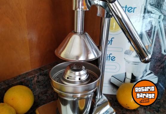 Hogar - Exprimidor De Acero, - En Venta