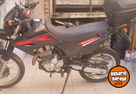 Motos - Honda Tornado 250 2018 Nafta 11000Km - En Venta