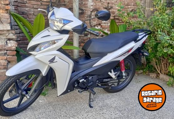 Motos - Honda Wave full 2023 Nafta 7700Km - En Venta