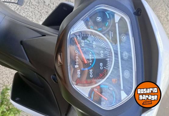 Motos - Honda Wave full 2023 Nafta 7700Km - En Venta