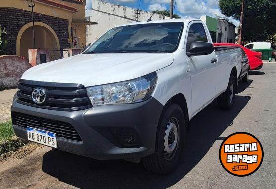 Camionetas - Toyota HILUX 2017 Diesel 300000Km - En Venta
