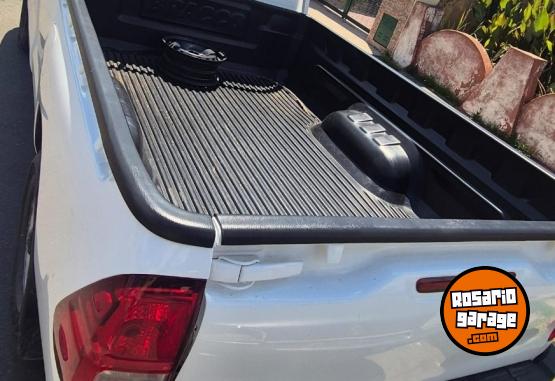 Camionetas - Toyota HILUX 2017 Diesel 300000Km - En Venta