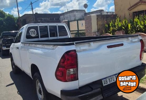 Camionetas - Toyota HILUX 2017 Diesel 300000Km - En Venta