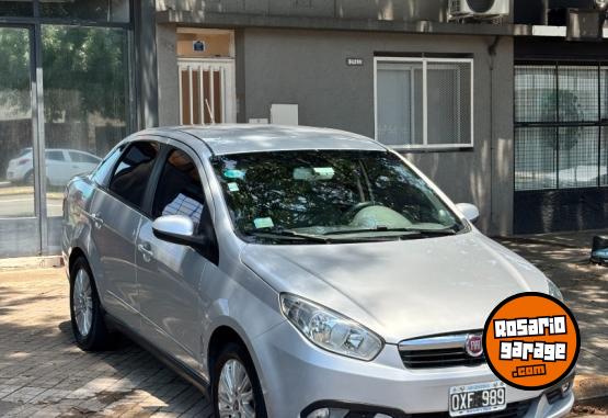 Autos - Fiat Grand Siena 2015 GNC 140000Km - En Venta