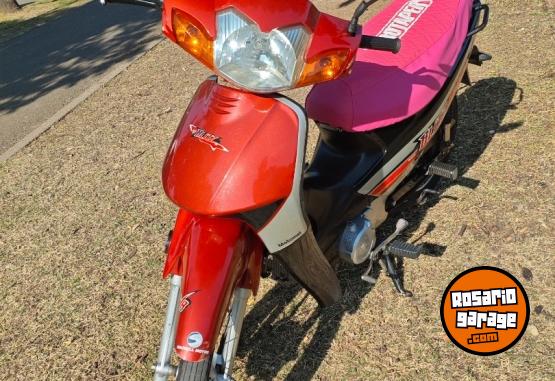Motos - Motomel Blitz V8 2021 Nafta 23000Km - En Venta