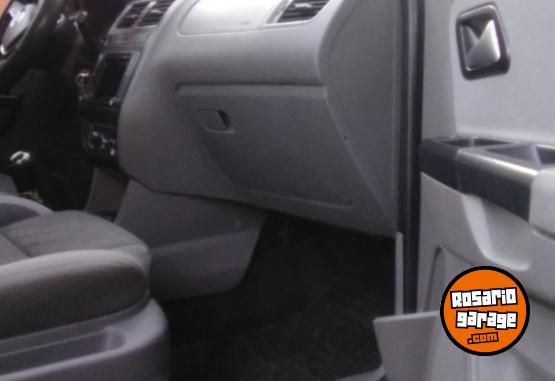 Autos - Volkswagen Suran 2015 GNC 113000Km - En Venta