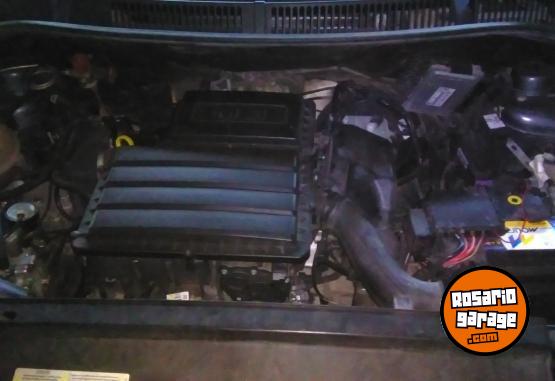 Autos - Volkswagen Suran 2015 GNC 113000Km - En Venta