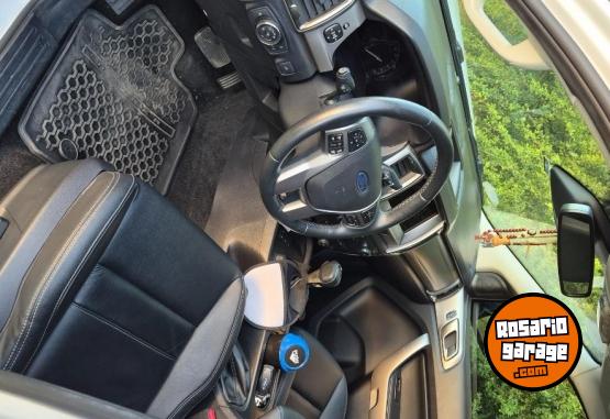 Camionetas - Ford Ranger 2022 Diesel 40000Km - En Venta