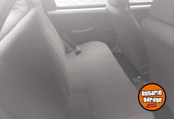 Autos - Fiat Palio 2004 Nafta 177000Km - En Venta
