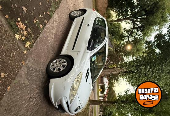Autos - Peugeot 207 2012 Nafta 199000Km - En Venta