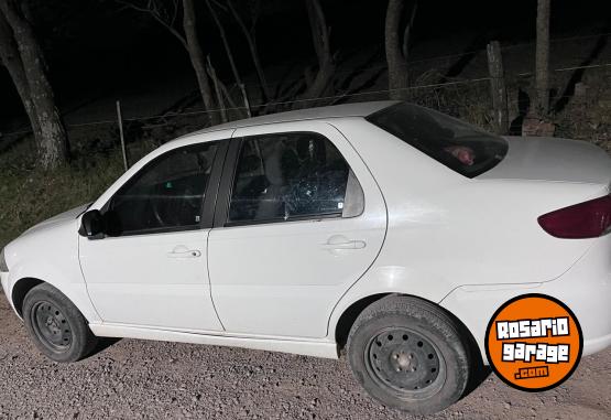 Autos - Fiat Siena 2015 2015 Nafta 180000Km - En Venta