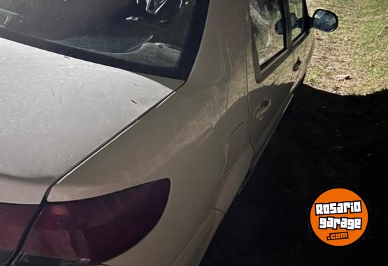 Autos - Fiat Siena 2015 2015 Nafta 180000Km - En Venta