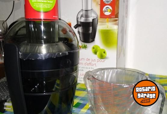 Hogar - Juguera Philips Viva Collection HR 1855 Black - En Venta