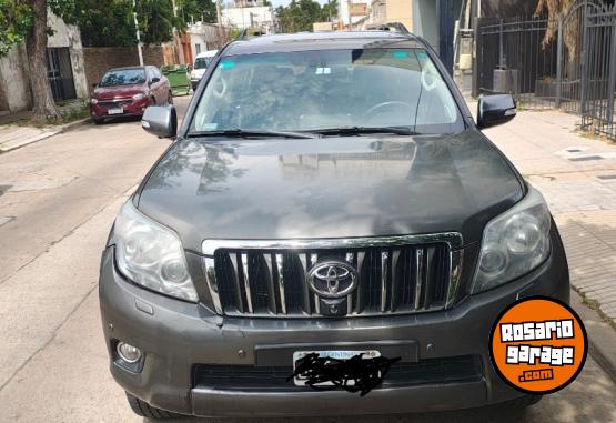 Camionetas - Toyota Land Cruiser prado 2011 Nafta 190000Km - En Venta