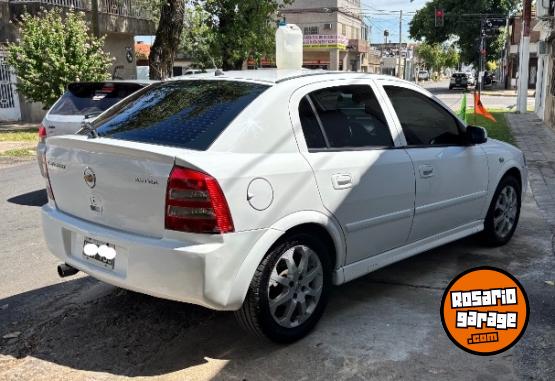 Autos - Chevrolet Astra GLS 2009 Nafta 107200Km - En Venta
