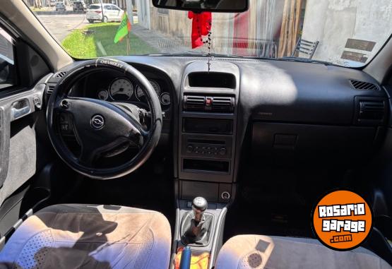 Autos - Chevrolet Astra GLS 2009 Nafta 107200Km - En Venta