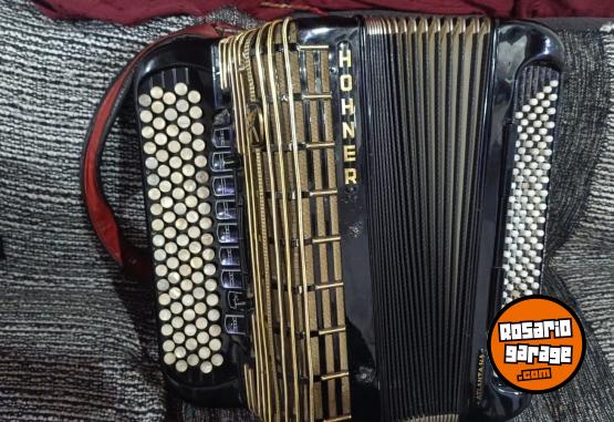 Instrumentos Musicales - Acordeón HONNER ATLANTA 145 - En Venta