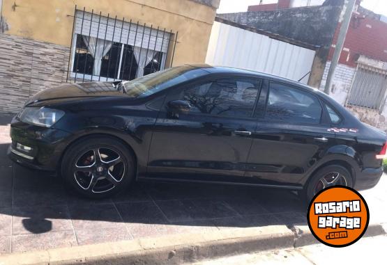 Autos - Volkswagen Polo 2017 Nafta 118000Km - En Venta