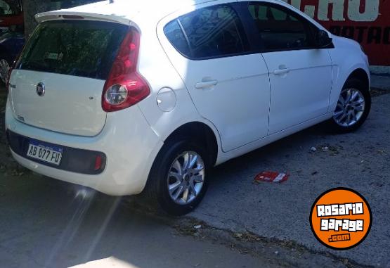 Autos - Fiat Palio Novo 2017 Nafta 82000Km - En Venta