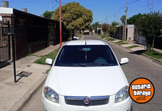Autos - Fiat Siena EL 2015 Nafta 97000Km - En Venta