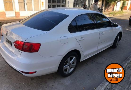 Autos - Volkswagen Vent� Luxury 2.5 AT 2011 Nafta 120000Km - En Venta