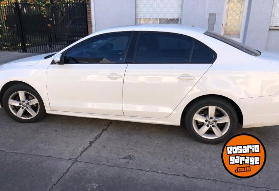 Autos - Volkswagen Vent� Luxury 2.5 AT 2011 Nafta 120000Km - En Venta