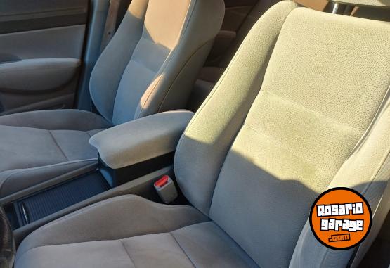 Autos - Honda Civic 2007 Nafta 216000Km - En Venta