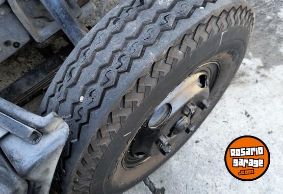 Camiones y Gr�as - HYUNDAI HD65 - En Venta