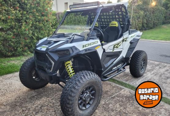 Cuatris y UTVs - Polaris RZR 1000 XP 2021  5000Km - En Venta