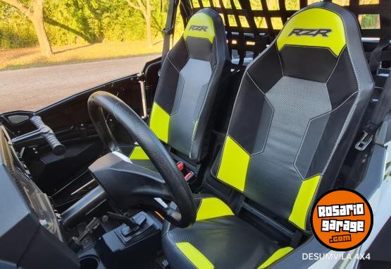 Cuatris y UTVs - Polaris RZR 1000 XP 2021 5000Km - En Venta