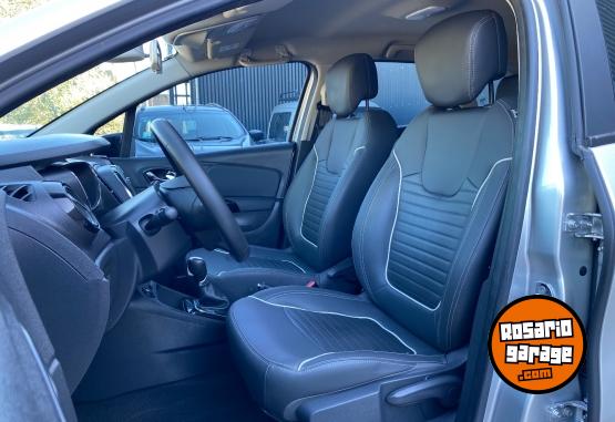 Autos - Renault Captur intens 2019 Nafta 154000Km - En Venta