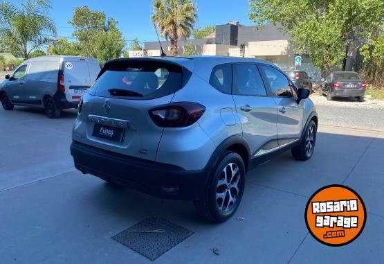 Autos - Renault Captur intens 2019 Nafta 154000Km - En Venta
