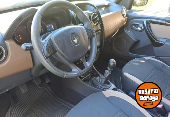 Autos - Renault DUSTER 2015 Nafta 130000Km - En Venta