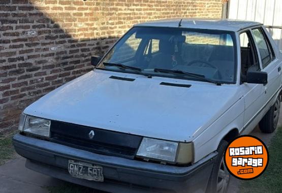Autos - Renault R9 1992 Nafta 200000Km - En Venta