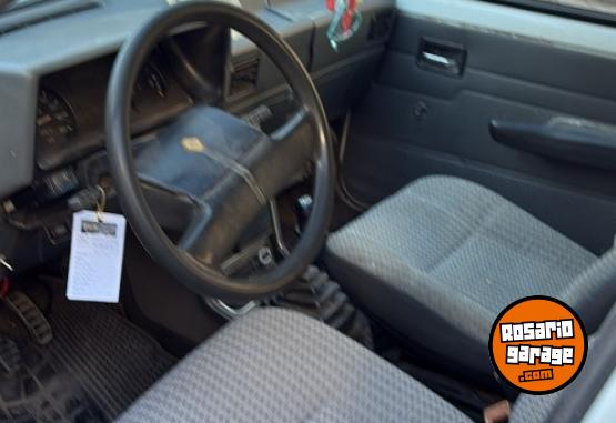 Autos - Renault R9 1992 Nafta 200000Km - En Venta