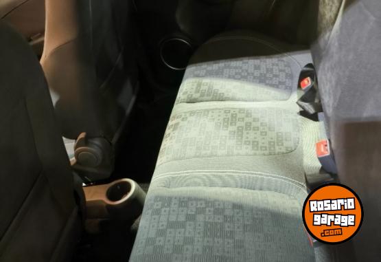 Autos - Fiat PALIO ATTRACTIVE 1.4 2017 Nafta 8500Km - En Venta