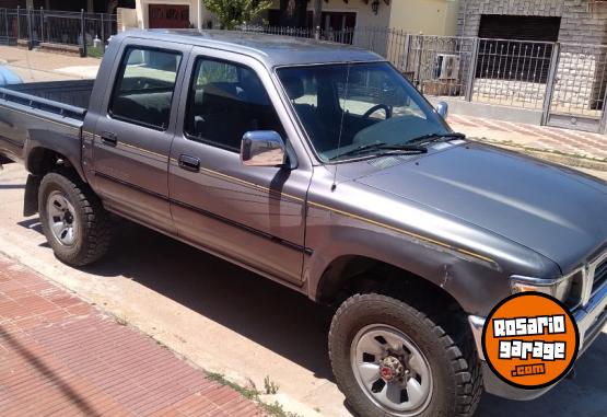Camionetas - Toyota Hilux 1999 Diesel 480000Km - En Venta