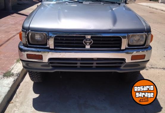 Camionetas - Toyota Hilux 1999 Diesel 480000Km - En Venta