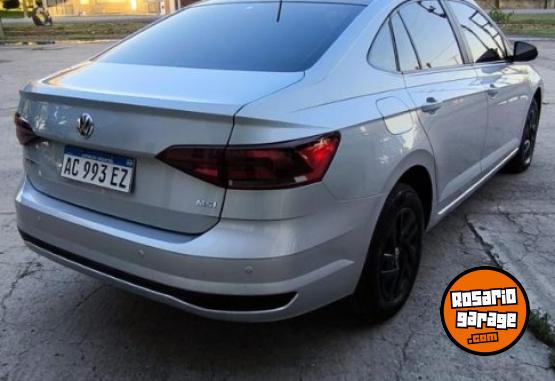 Autos - Volkswagen Virtus 2018 2018 Nafta 83000Km - En Venta