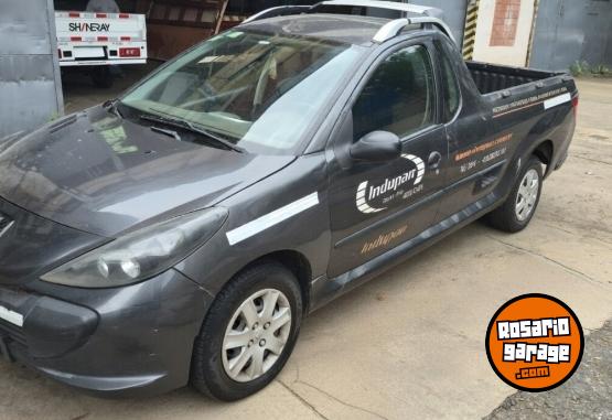 Utilitarios - Peugeot HOGGAR 2014 Nafta 220000Km - En Venta