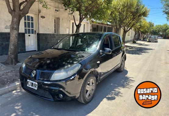 Autos - Renault Sandero GetUp 2011 Nafta 167000Km - En Venta