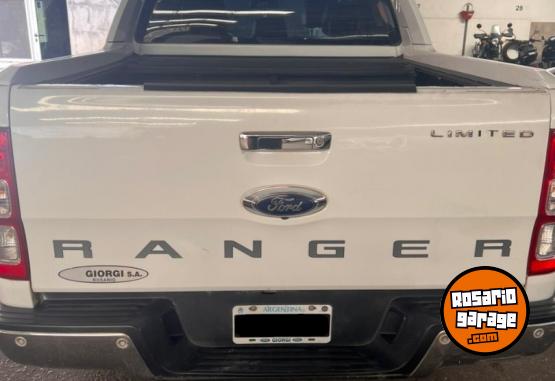 Camionetas - Ford Ford Ranger Limited 4x4 2015 Diesel 182000Km - En Venta
