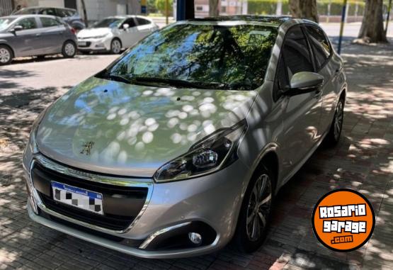 Autos - Peugeot 208 2019 Nafta 40871Km - En Venta