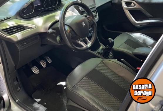 Autos - Peugeot 208 2019 Nafta 40871Km - En Venta