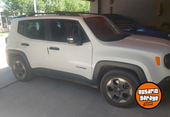 Camionetas - Jeep Renegade sport 2017 Nafta 87900Km - En Venta